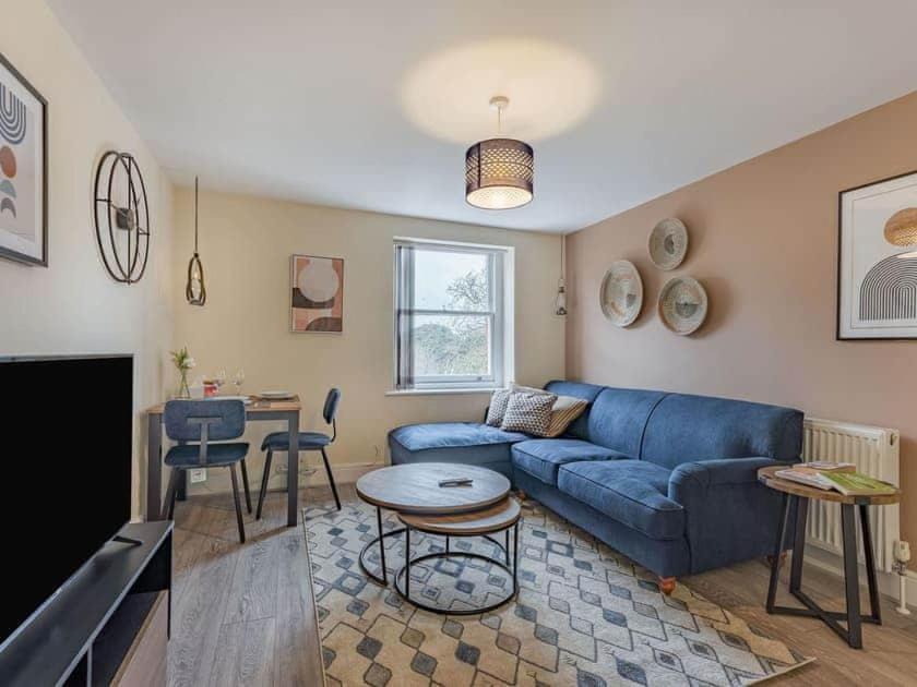 Apartment Live Life Near The Margate